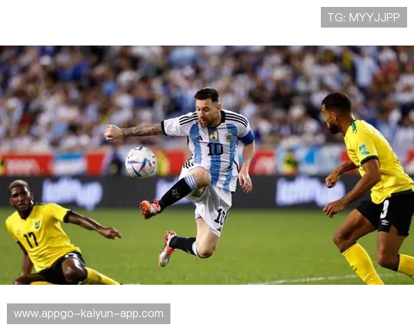 梅西接应回做再前插，迈阿密国际配合成型，macy's梅西